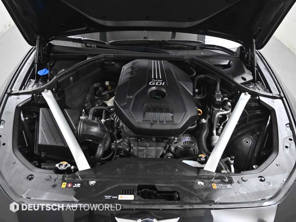 Genesis G70 - Vista 6