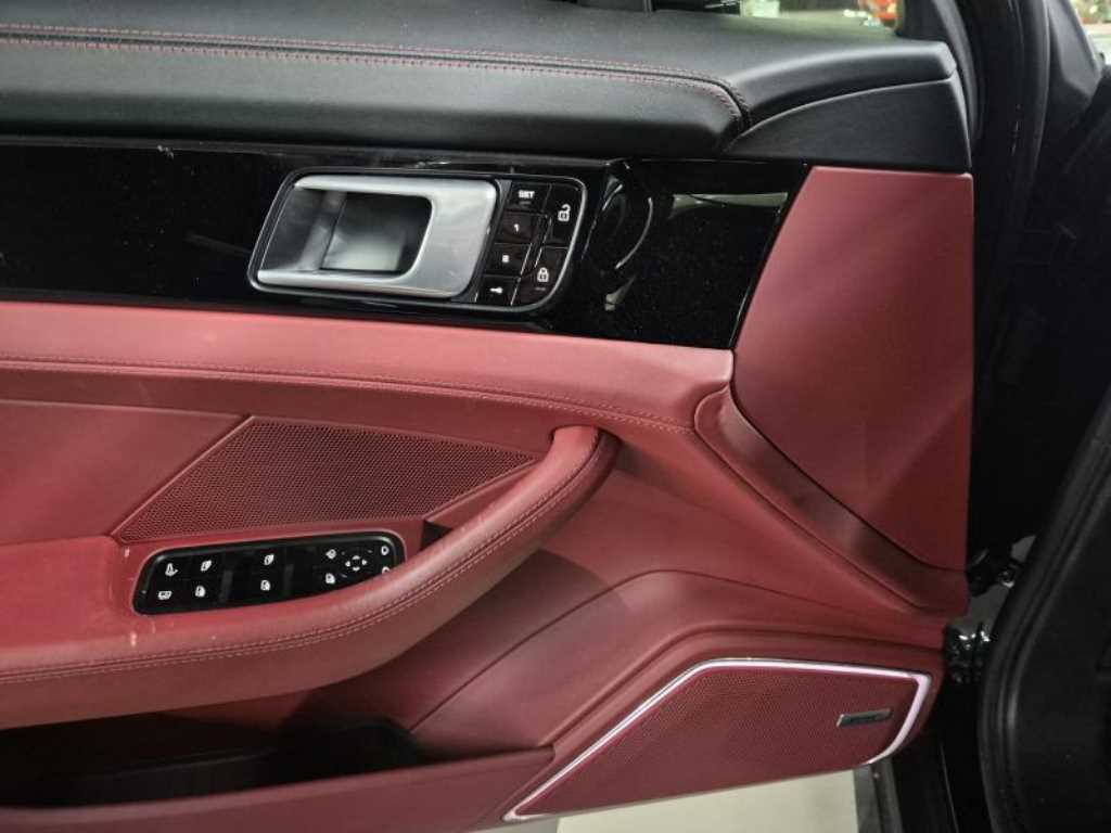 Porsche Panamera - Vista 12