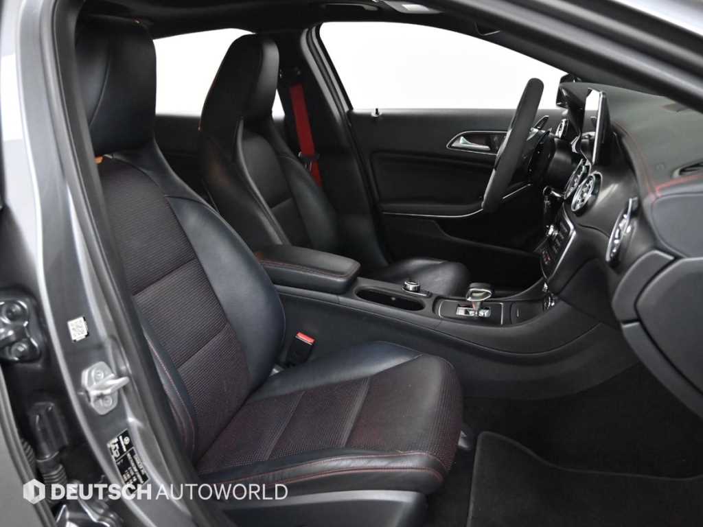 Mercedes Benz GLA Class - Vista 10