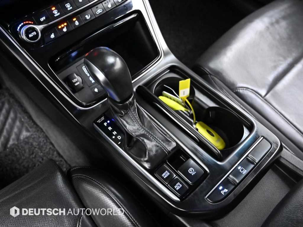 HYUNDAI Grandeur - Vista 9