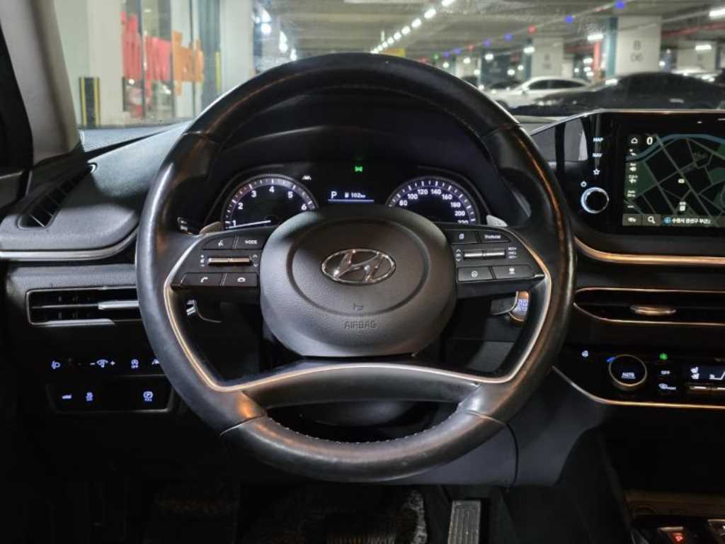 HYUNDAI Sonata - Vista 7