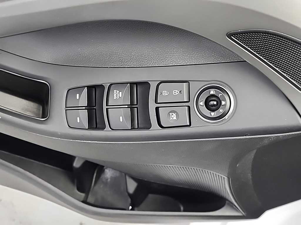 HYUNDAI Avante 2015 Blanco - Importación desde Corea - HF Imports Iquique - Foto 16