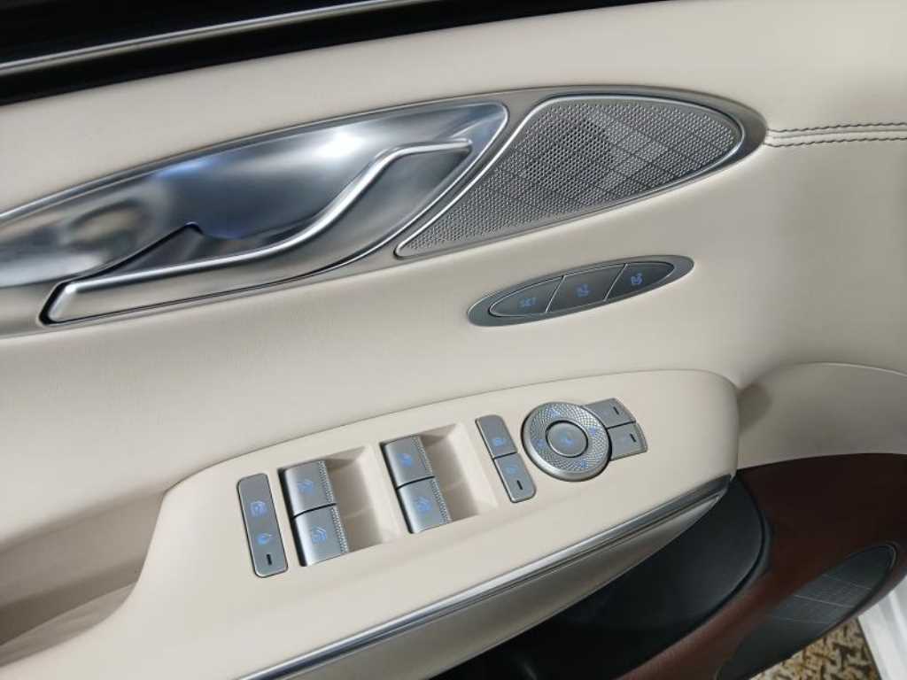 Genesis GV70 - Vista 10