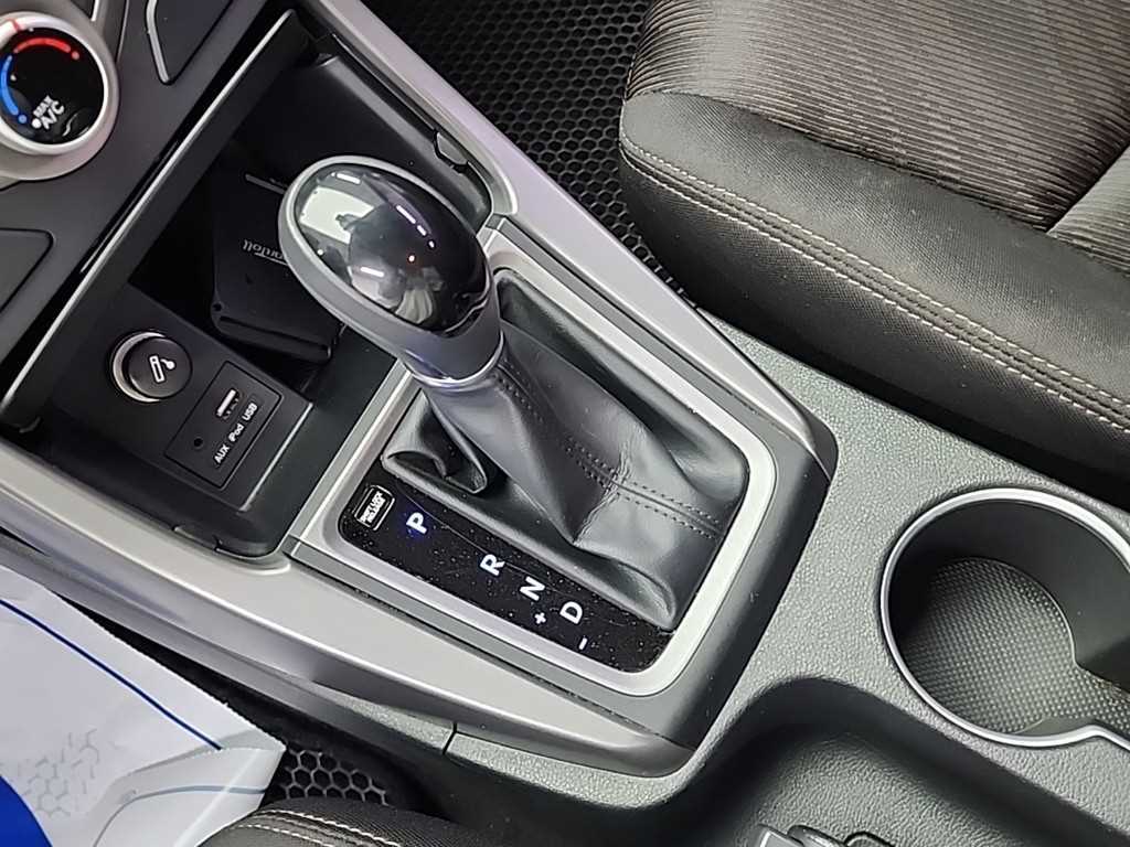 HYUNDAI Avante - Vista 8