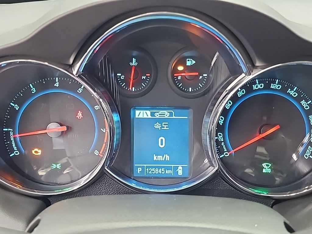 Chevrolet Cruise - Vista 6