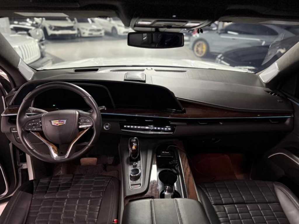 Cadillac Escalade - Vista 7