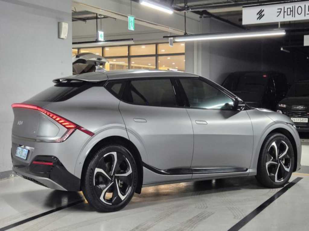 KIA EV6 - Vista 3