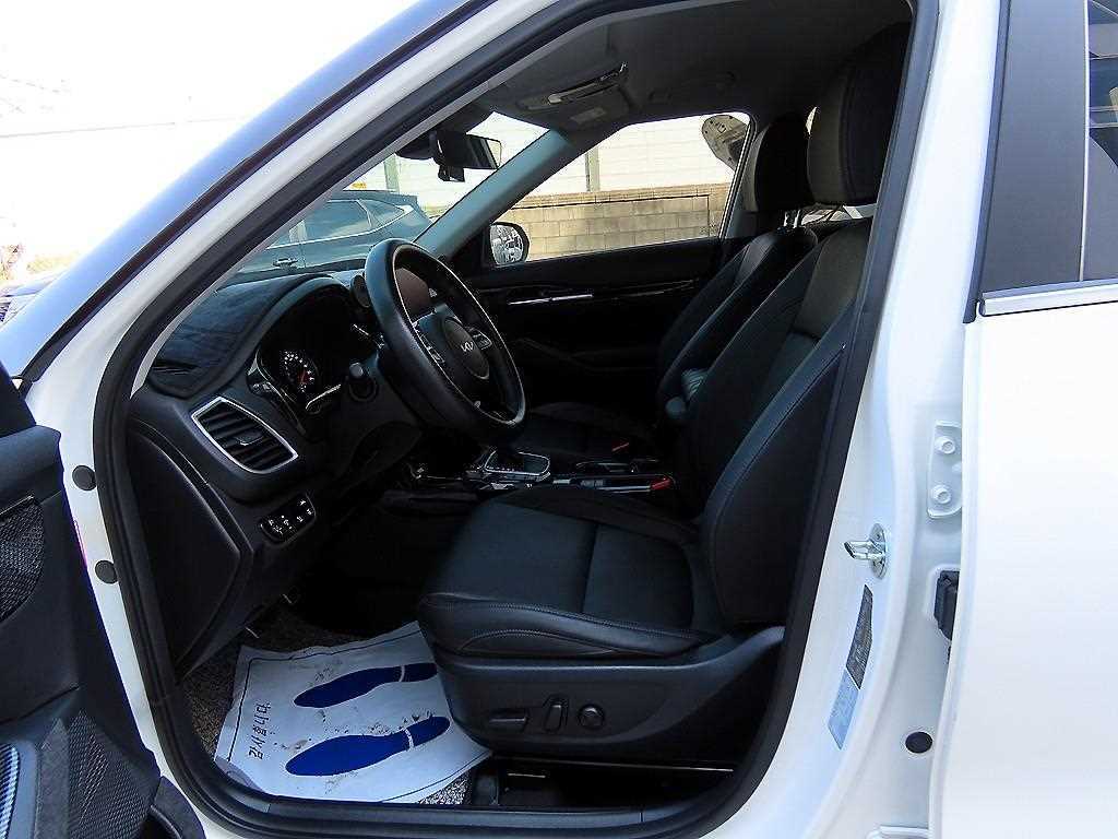 KIA Seltos - Vista 5