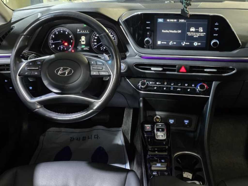 HYUNDAI Sonata - Vista 11