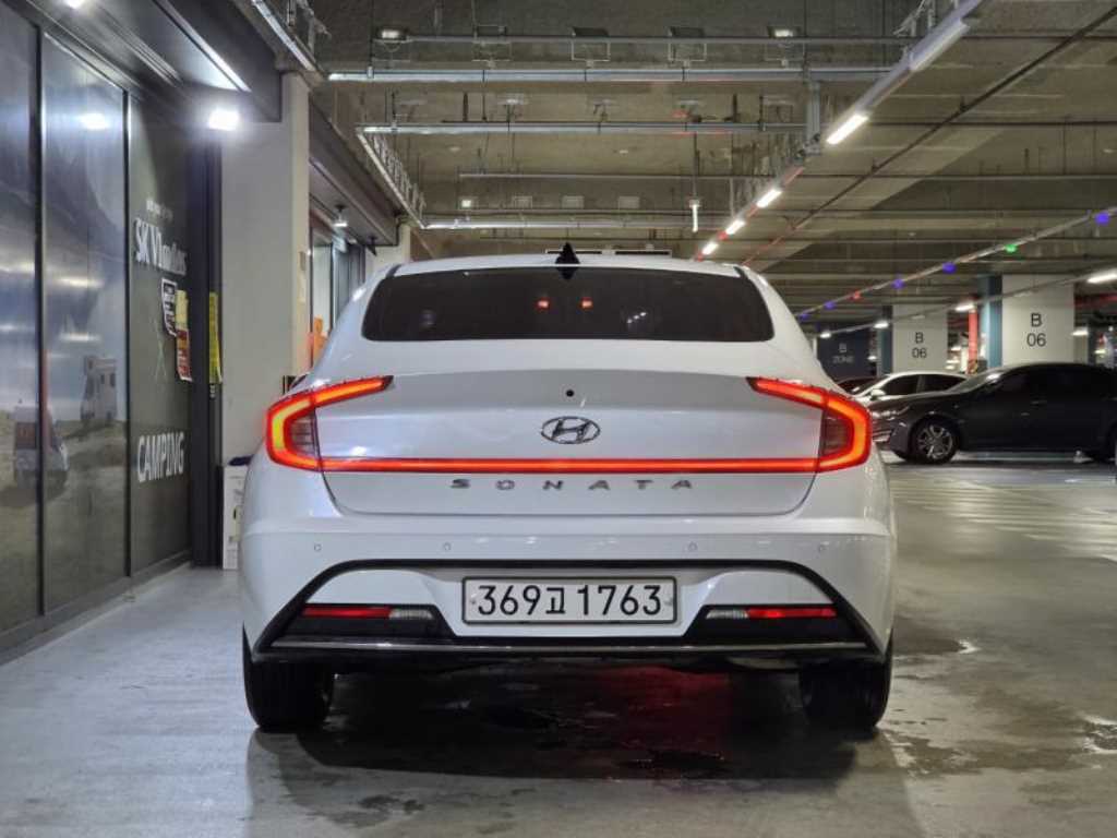 HYUNDAI Sonata - Vista 5