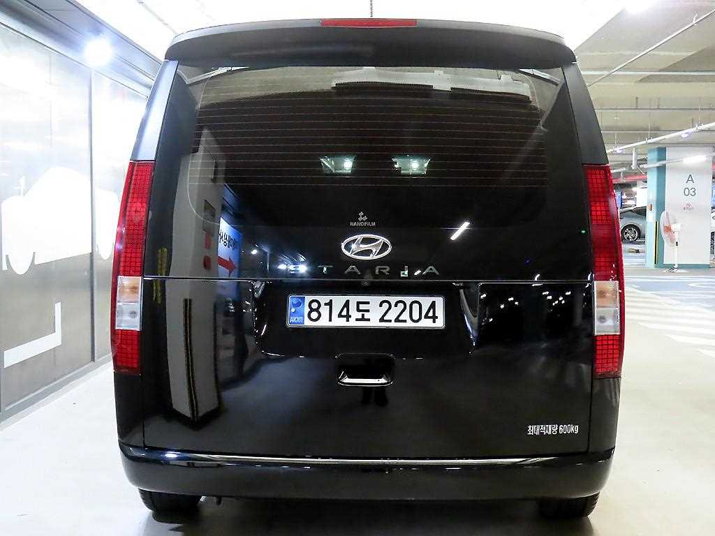 HYUNDAI Staria - Vista 5