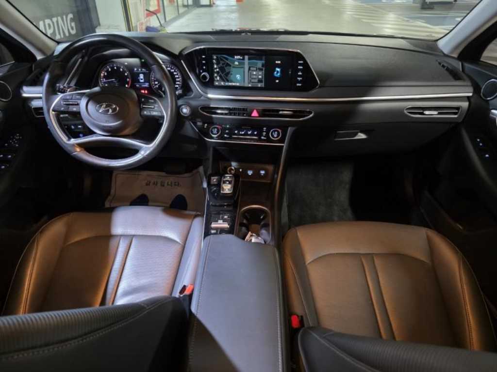 HYUNDAI Sonata - Vista 9