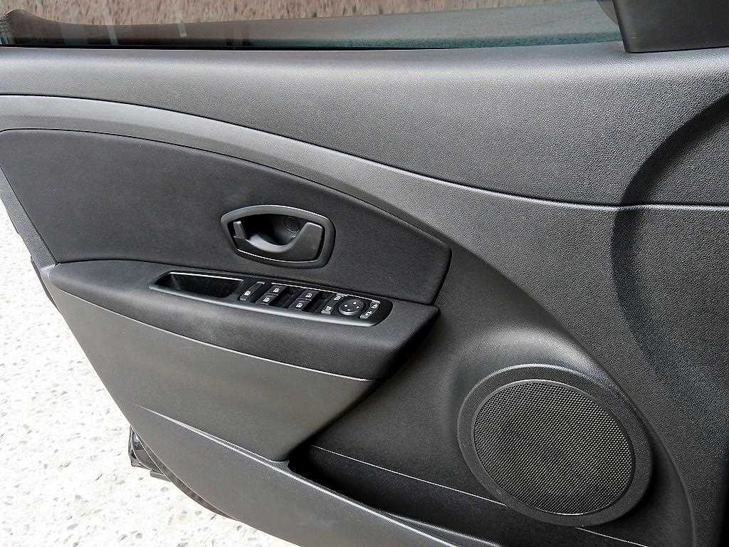 SAMSUNG SM3 - Vista 11