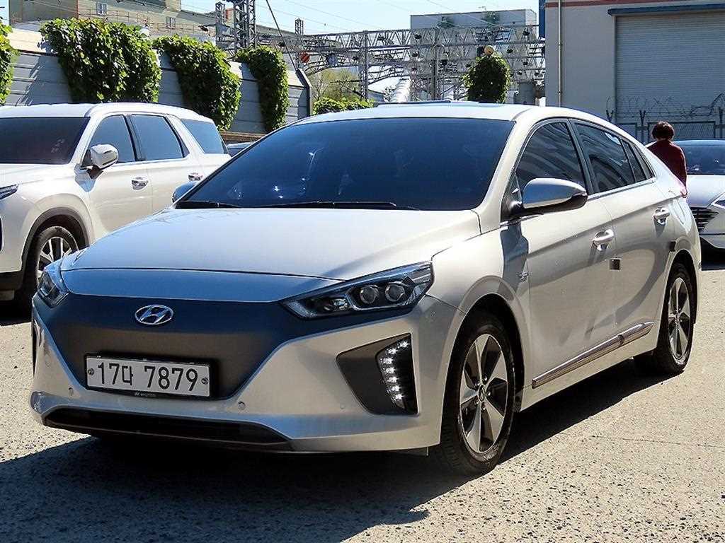 HYUNDAI Ioniq - Vista 2