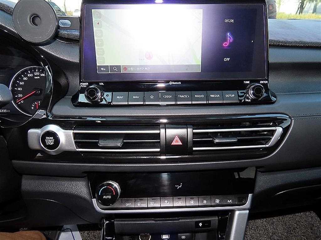 KIA Seltos 2023 Blanco - Importación desde Corea - HF Imports Iquique - Foto 14