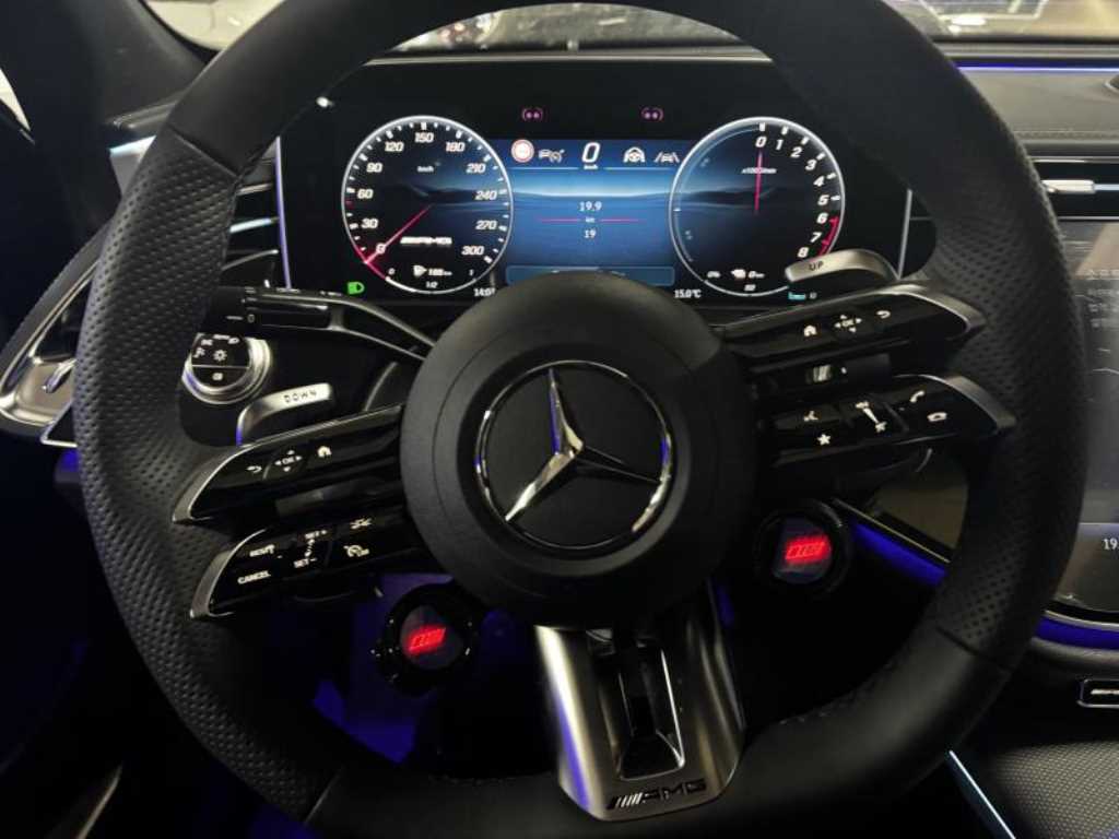 Mercedes Benz E class - Vista 9