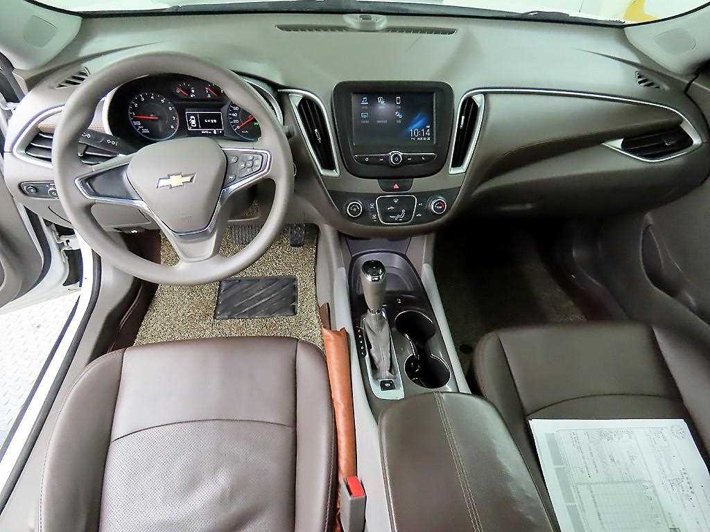 Chevrolet Malibu - Vista 7