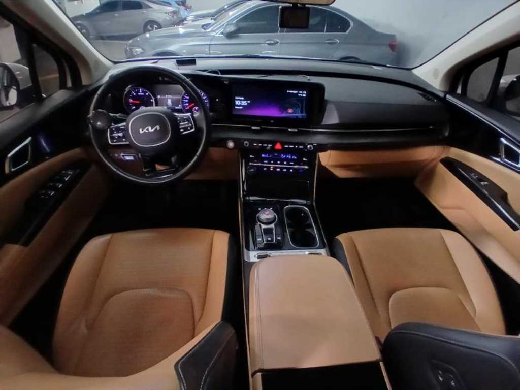 KIA Carnival - Vista 6