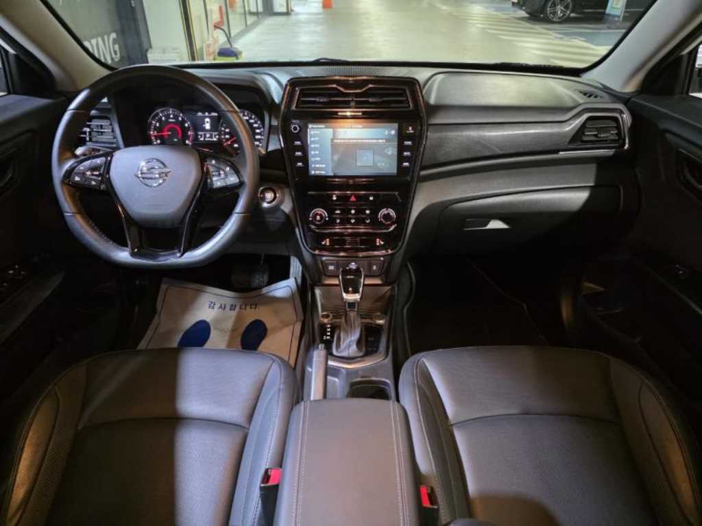 Ssangyong Tivoli - Vista 9