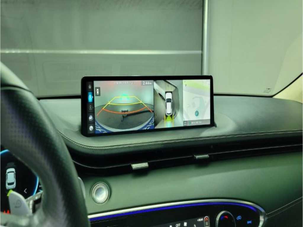 Genesis GV70 - Vista 6