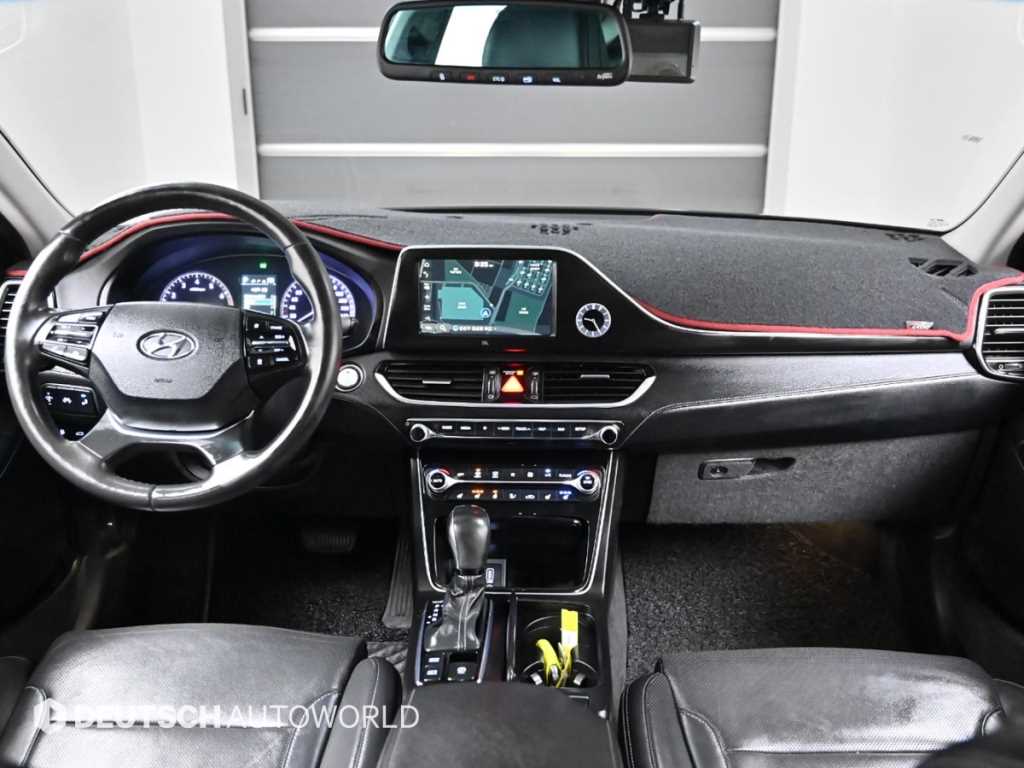 HYUNDAI Grandeur - Vista 7