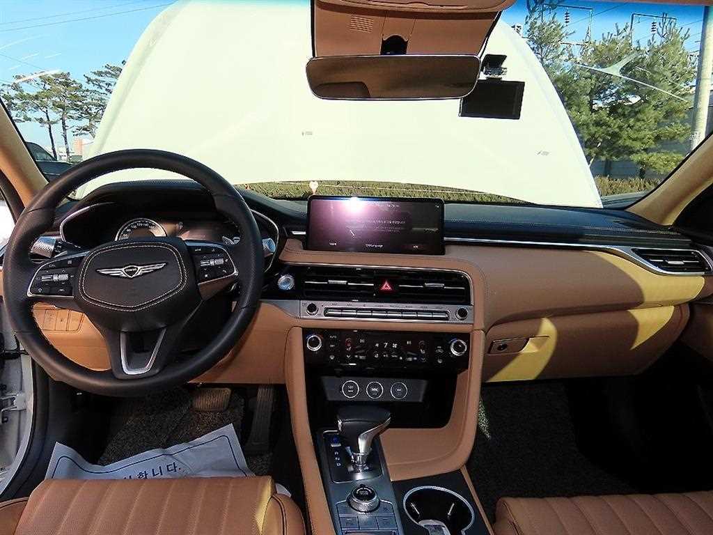 Genesis G70 - Vista 7