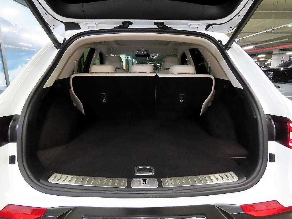 Genesis GV70 2025 Blanco - Importación desde Corea - HF Imports Iquique - Foto 15