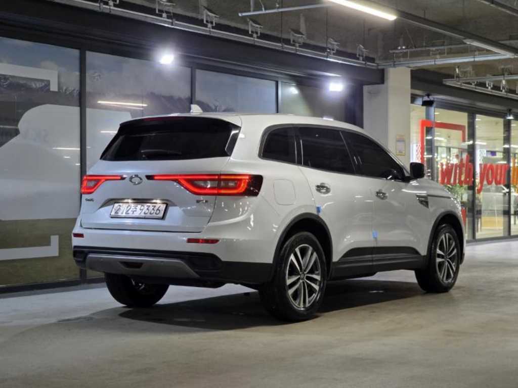 SAMSUNG QM6 - Vista 4