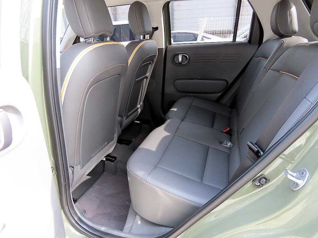 HYUNDAI Casper - Vista 6