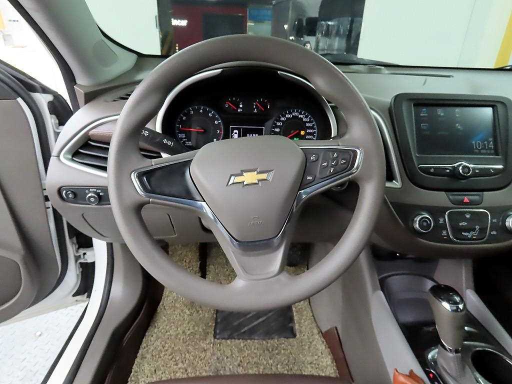 Chevrolet Malibu - Vista 9