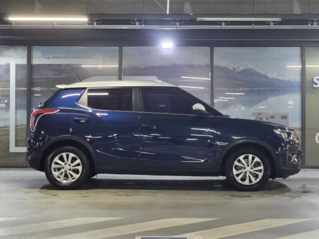 Ssangyong Tivoli - Vista 3