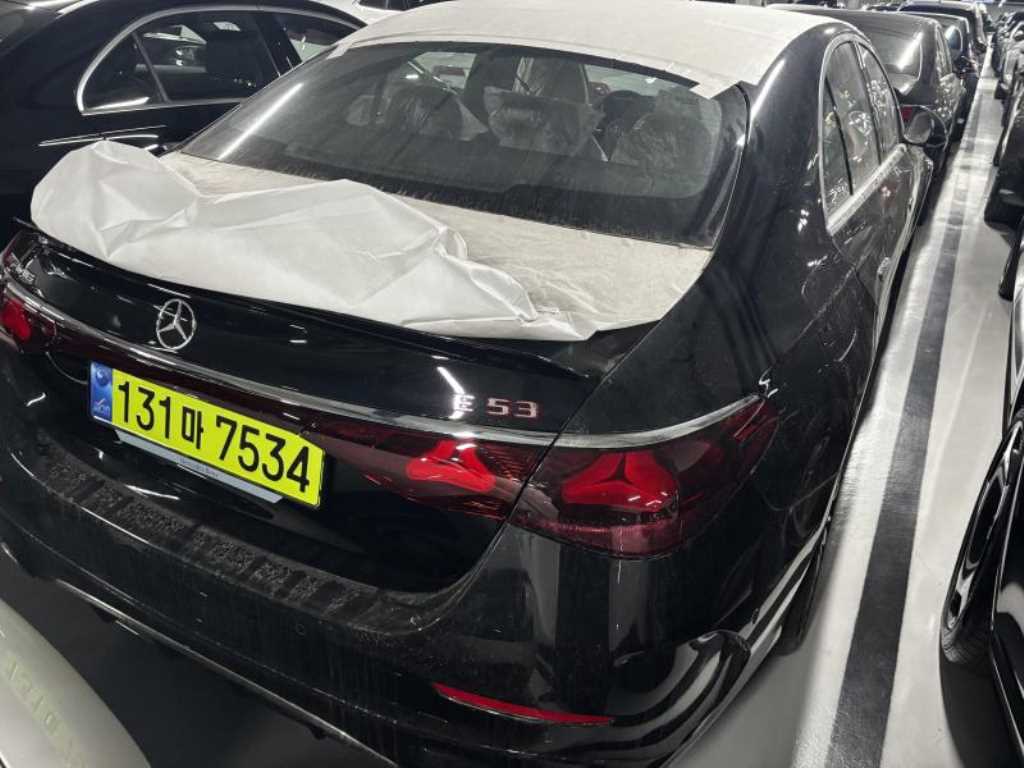 Mercedes Benz E class - Vista 4