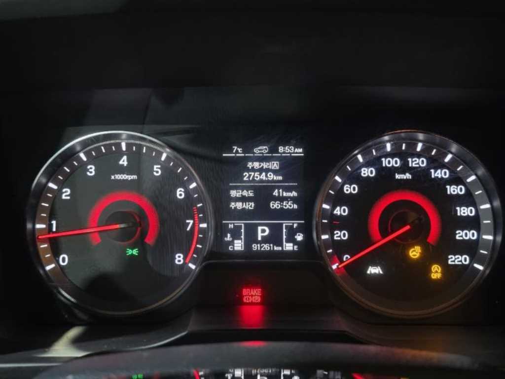 Ssangyong Tivoli - Vista 8