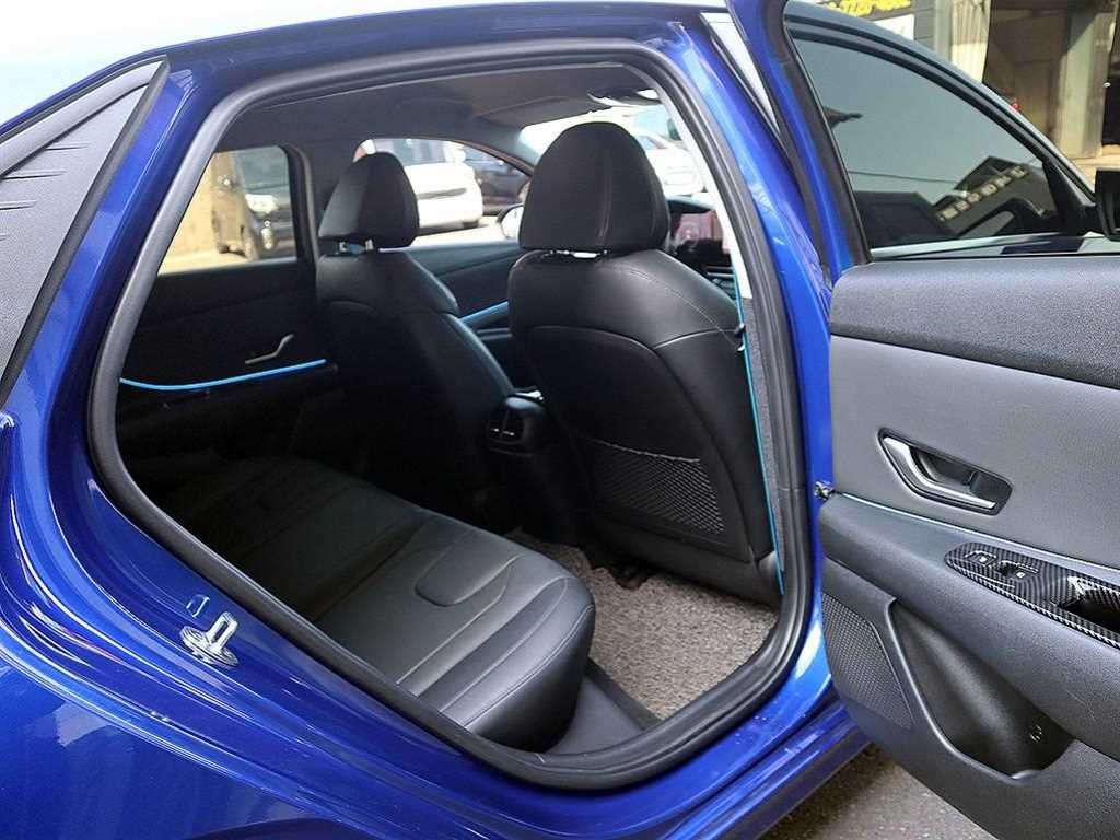 HYUNDAI Avante 2021 Azul - Importación desde Corea - HF Imports Iquique - Foto 14