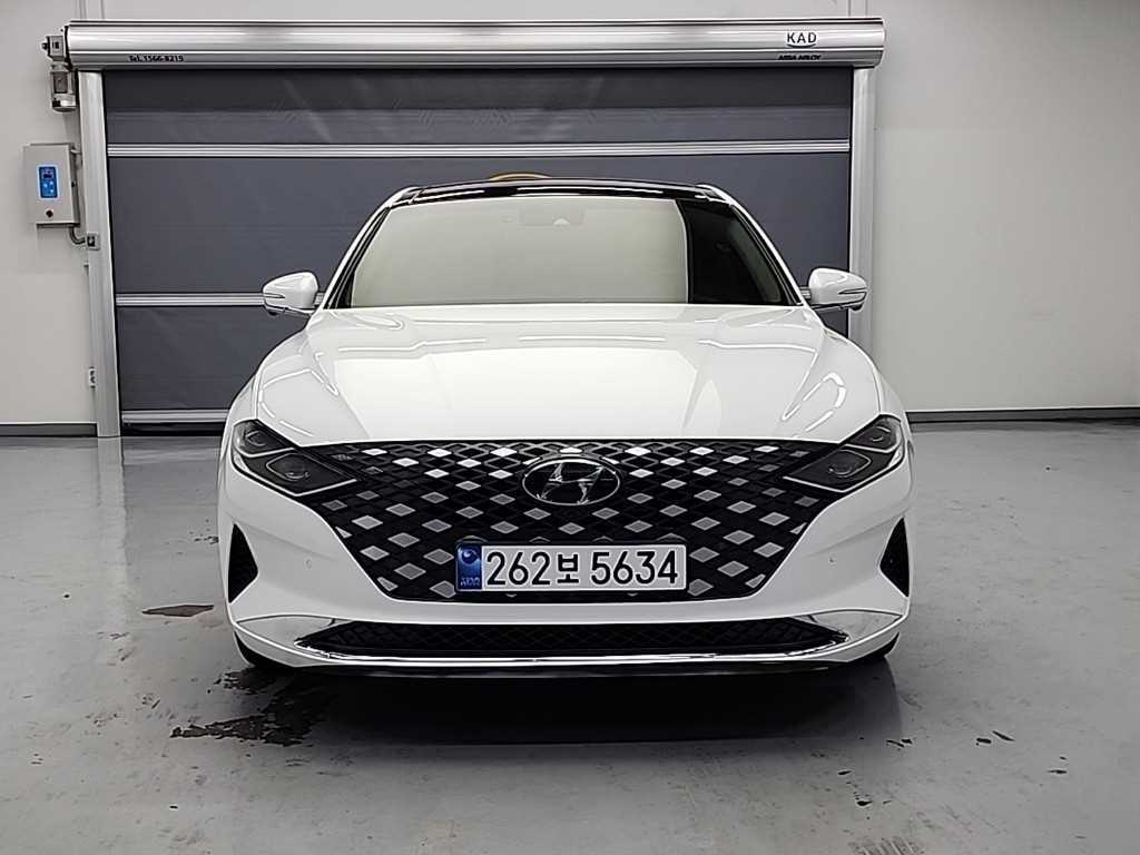 HYUNDAI Grandeur - Vista 2