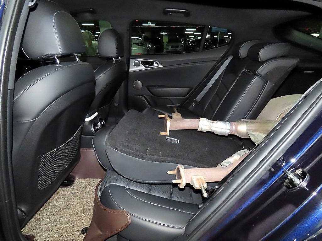 KIA Stinger - Vista 7