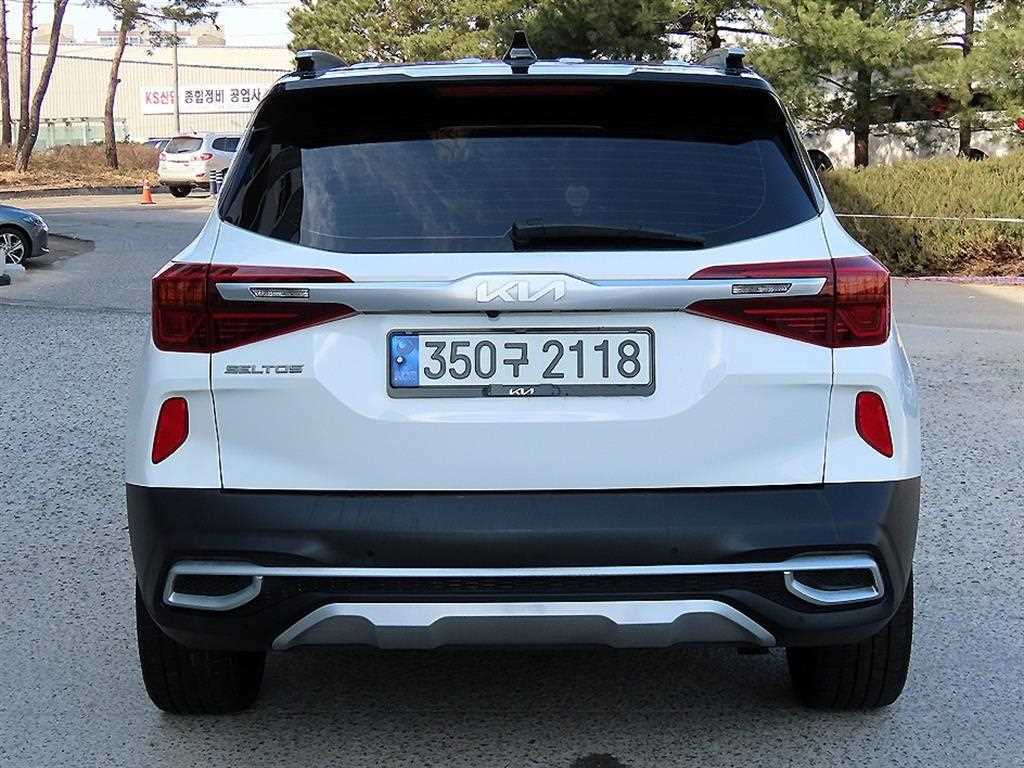 KIA Seltos - Vista 4