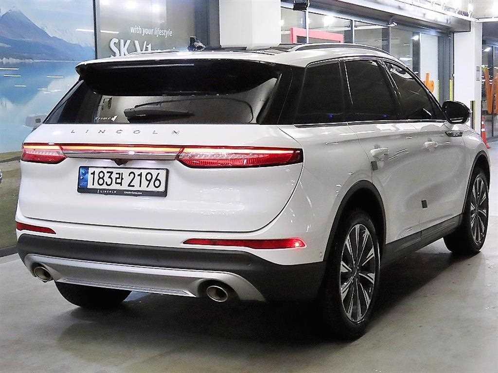 Lincoln Corsair - Vista 4