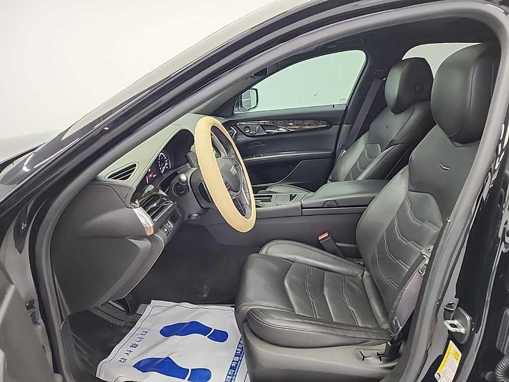 Cadillac CT6 - Vista 11