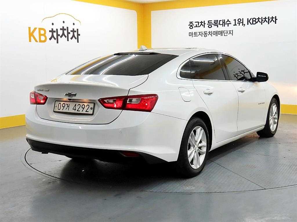 Chevrolet Malibu - Vista 4