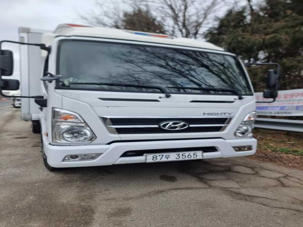 medium and large cargo truck - Vista 4