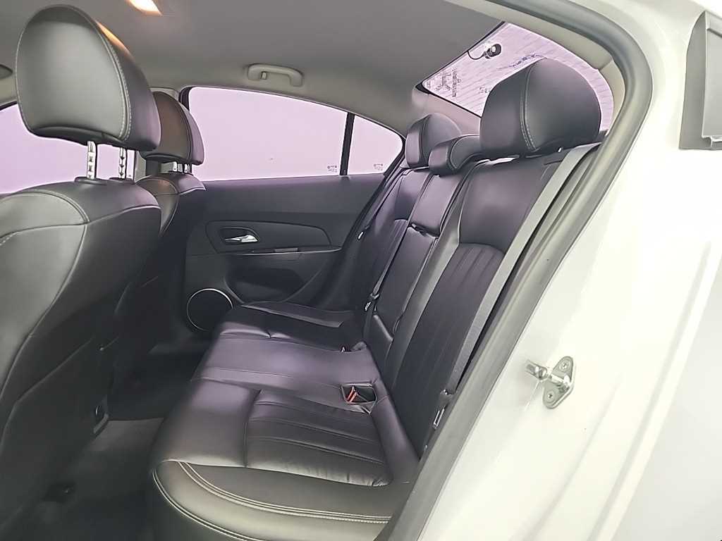 Chevrolet Cruise - Vista 12