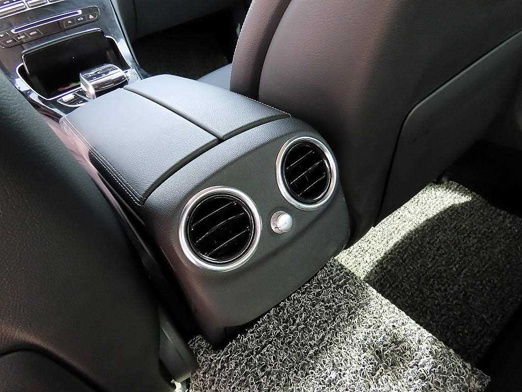 Mercedes Benz C Class 2016 Blanco - Importación desde Corea - HF Imports Iquique - Foto 17