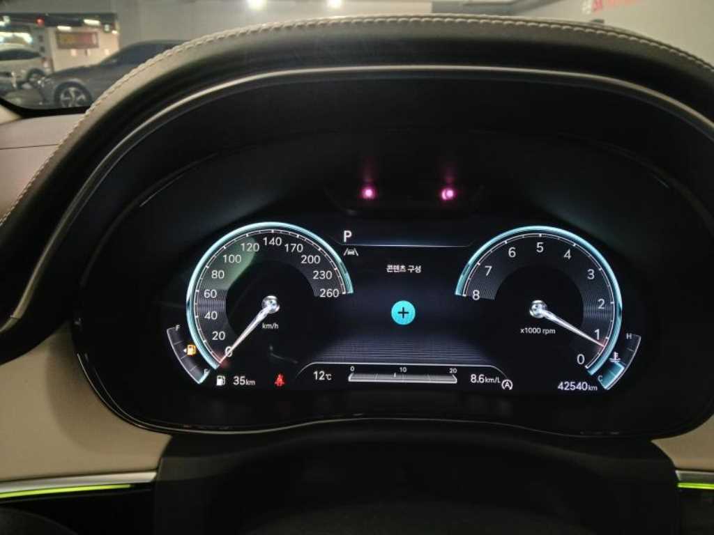 Genesis GV70 - Vista 9