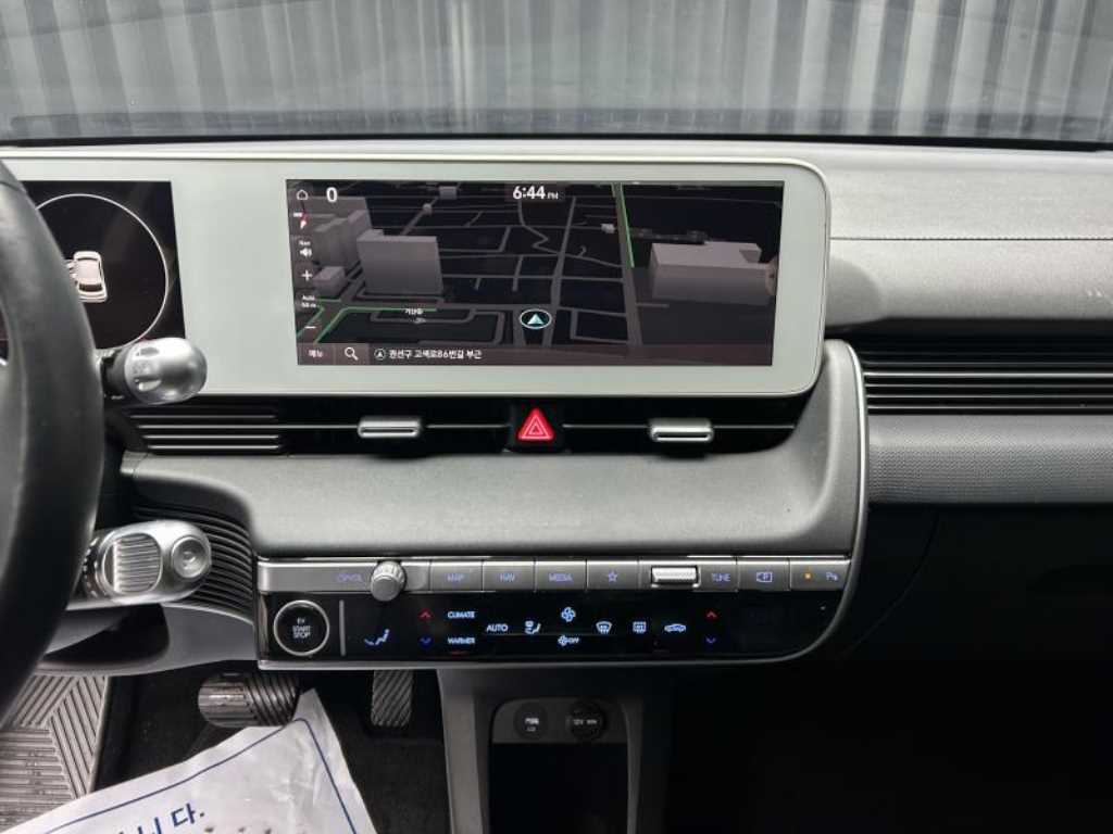 HYUNDAI Ioniq 5 - Vista 10