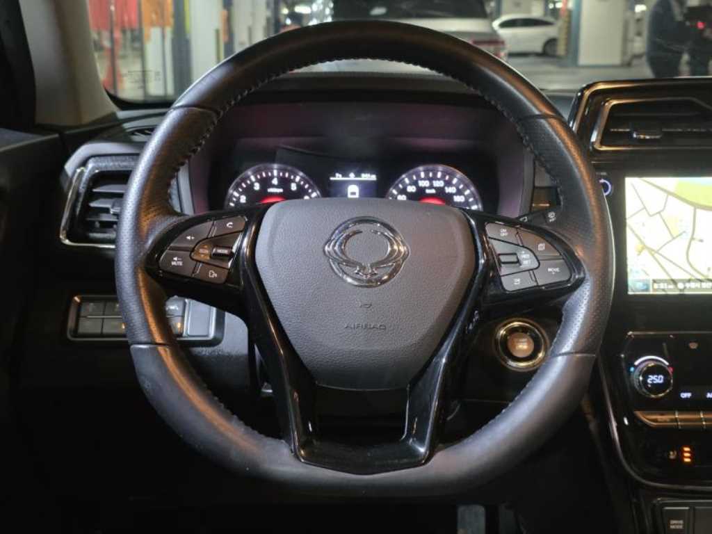 Ssangyong Tivoli - Vista 7