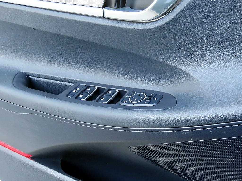 HYUNDAI Grandeur - Vista 11