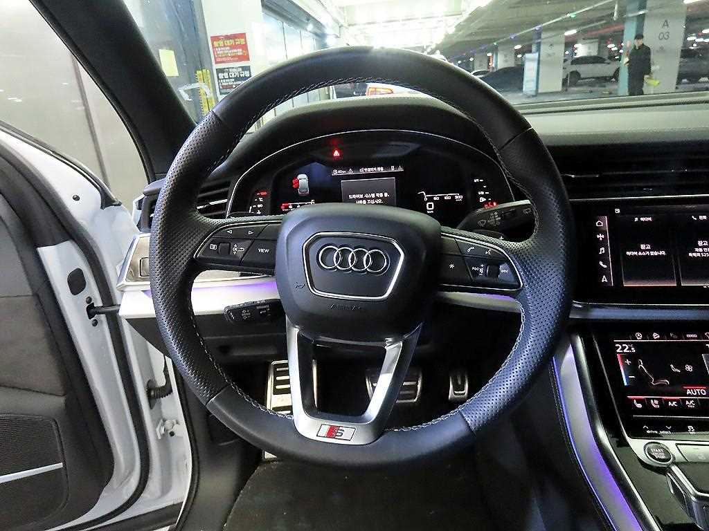 Audi Q7 - Vista 8