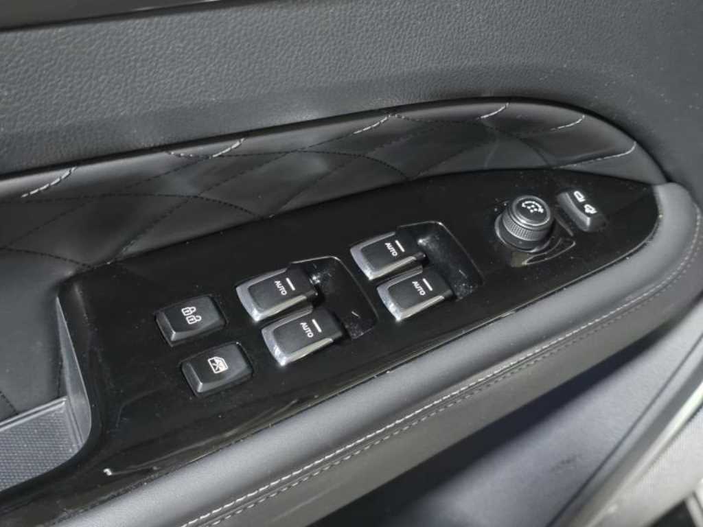 Ssangyong Rexton - Vista 12