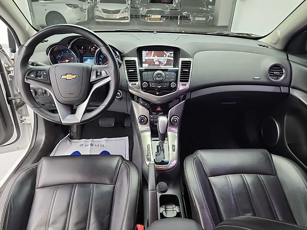 Chevrolet Cruise - Vista 7